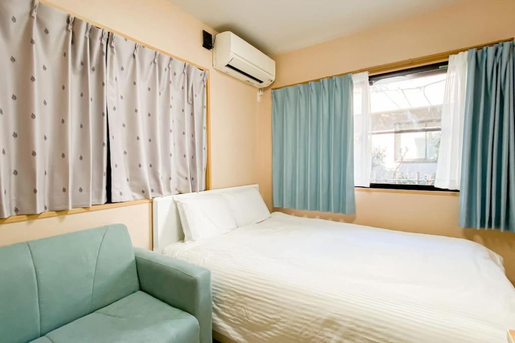 We Guest House Tokyo Room photo