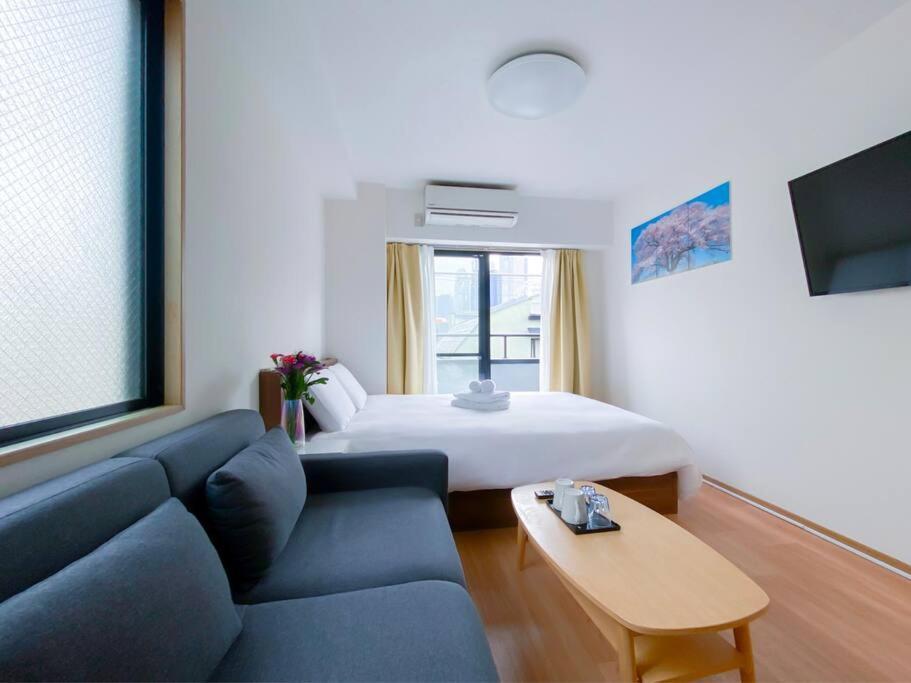 We Guest House Tokyo Room photo