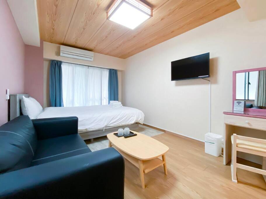 We Guest House Tokyo Room photo